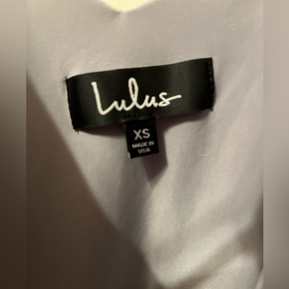 Lulu’s “Loops-y Daisy Grey Top” - Picture 5 of 6